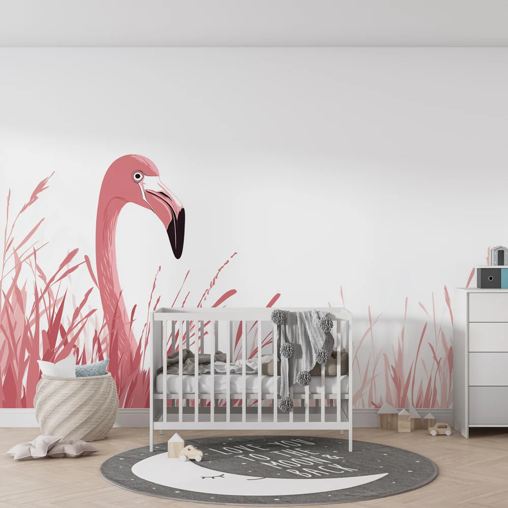 Lastenhuoneen tapetti | Vaaleanpunainen flamingo pehmeiden ruohojen keskellä