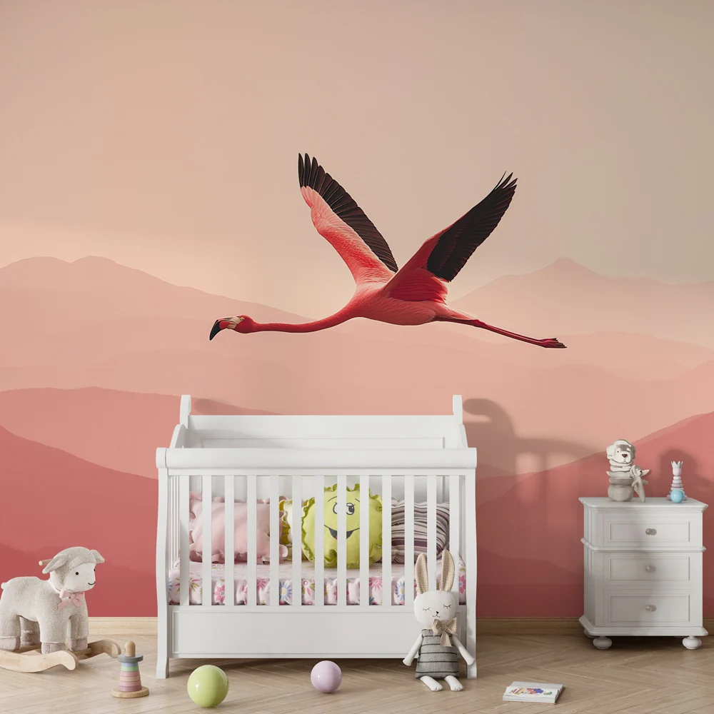 Lastenhuoneen tapetti | Vaaleanpunainen flamingo pehmeiden vuorten taustalla