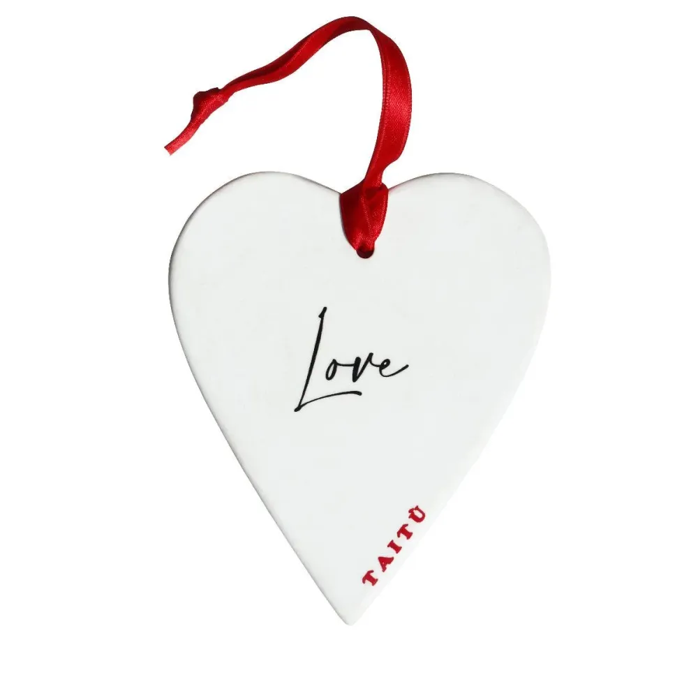 Taitù Love sydänkoristeet 8,5x10cm Fine Bone China posliini 12-6-22-D